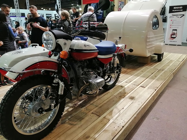 Side-car Ural 2x2