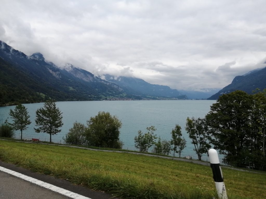 tour lac Interlaken